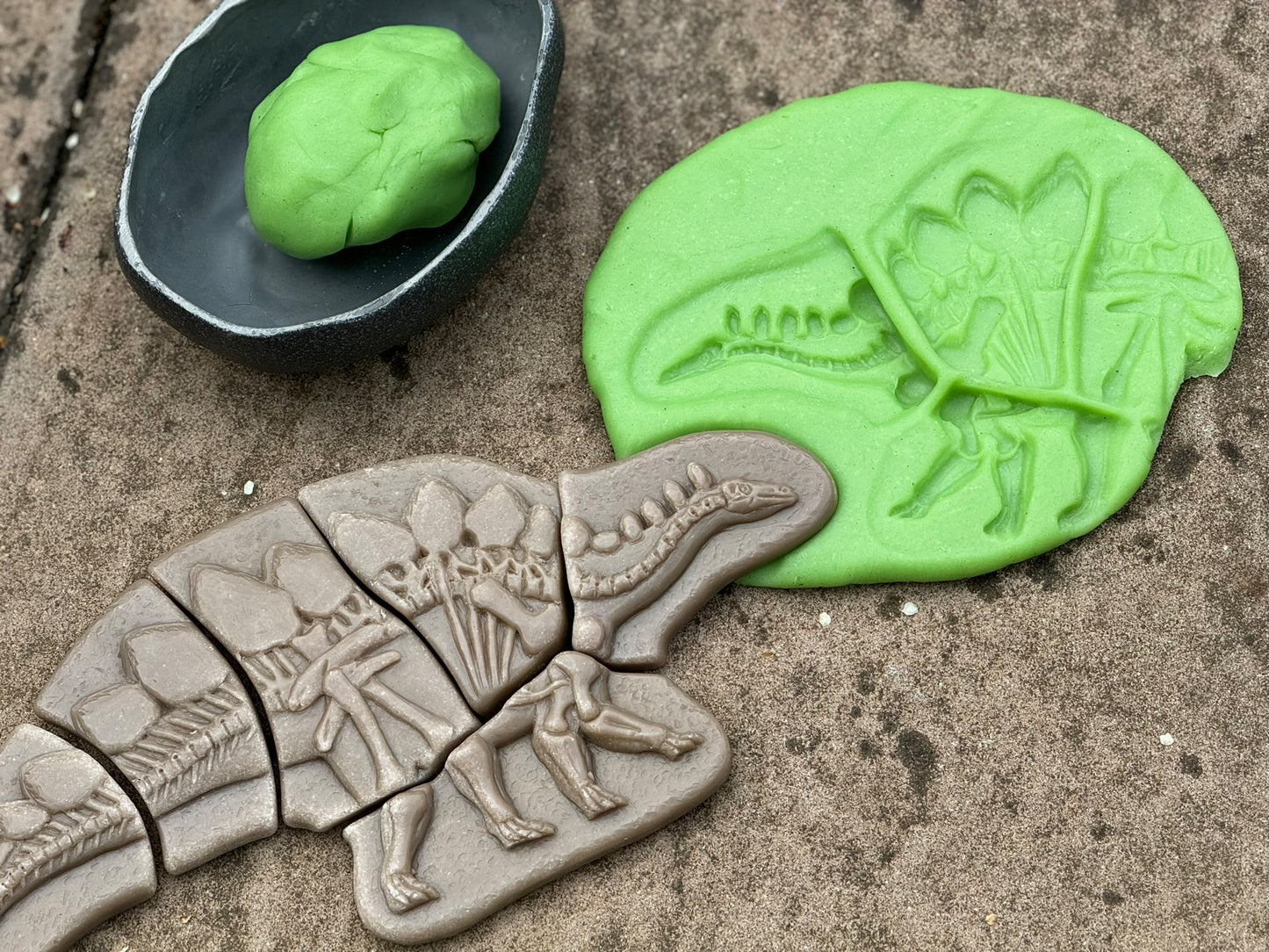 Áss és fedezz fel - Pliosaurus és Stegosaurus